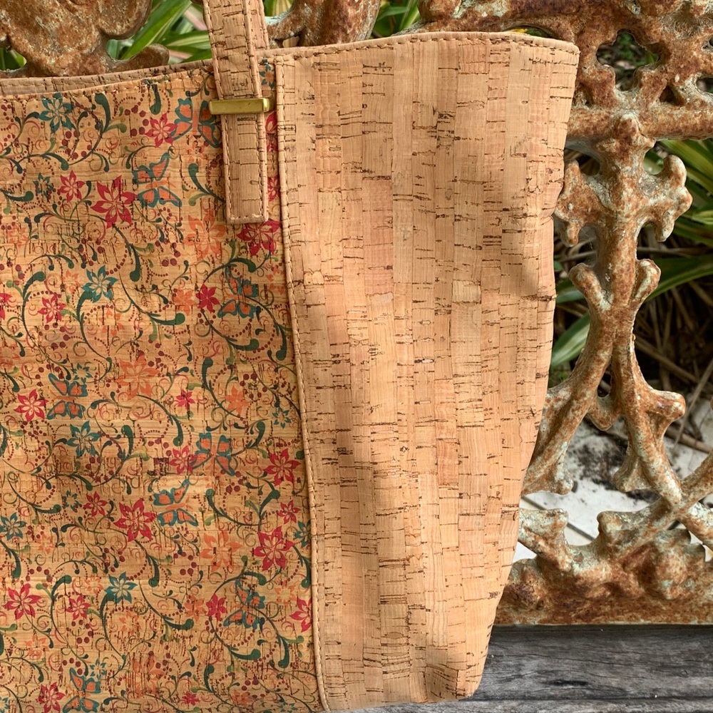 Elegant Floral Cork Tote Bag - Picture 5 of 16